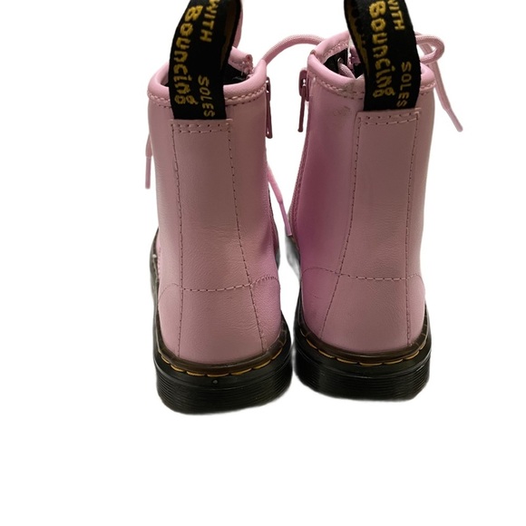 Dr. Martens Kids Zavala J Combat Boots Size 2 Pastel Pink Lace Up Punk Grunge - Picture 2 of 6